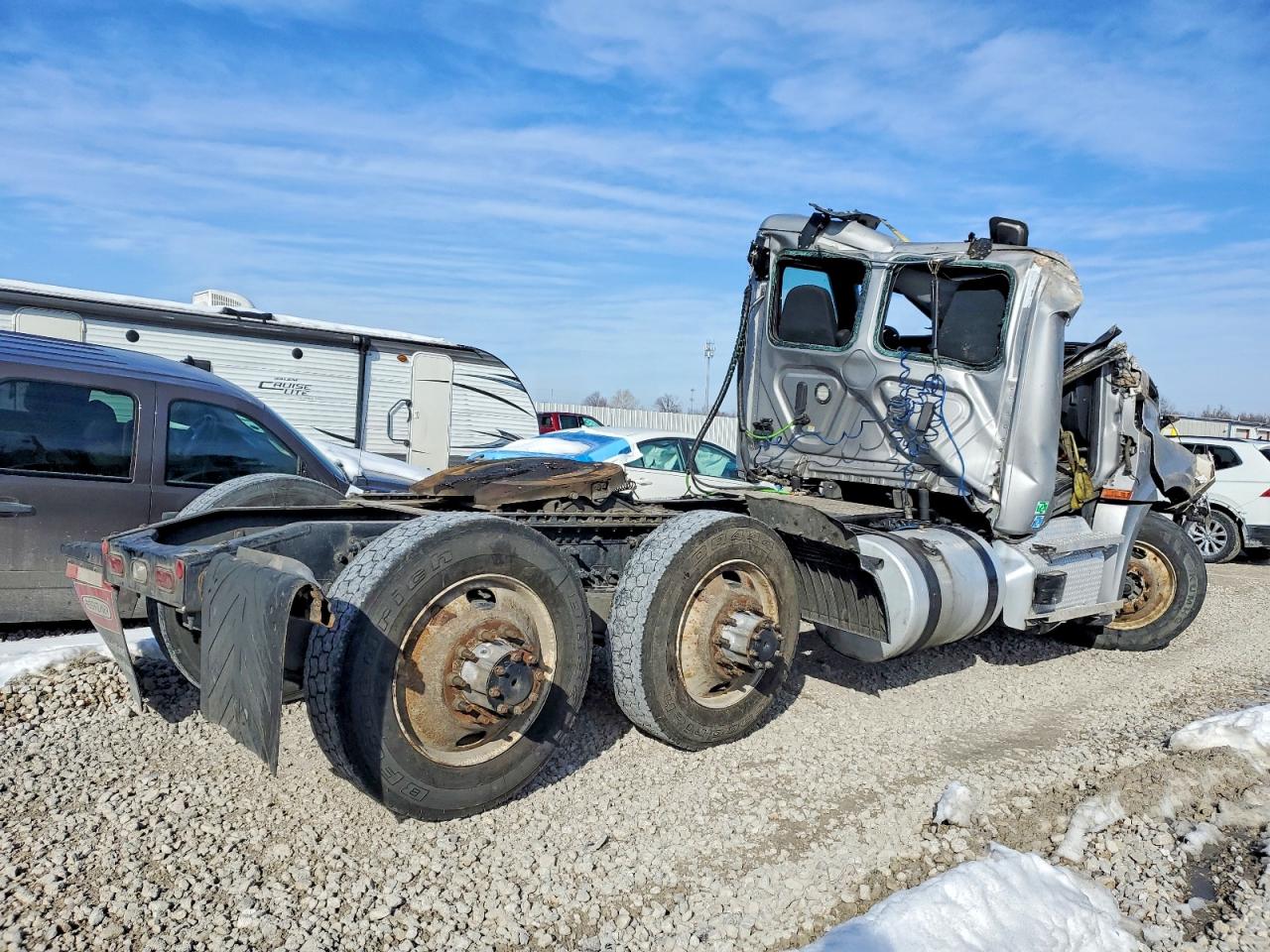 2023 FREIGHTLINER All other VIN 3AKJHLDV7PSUE5972 photo 4
