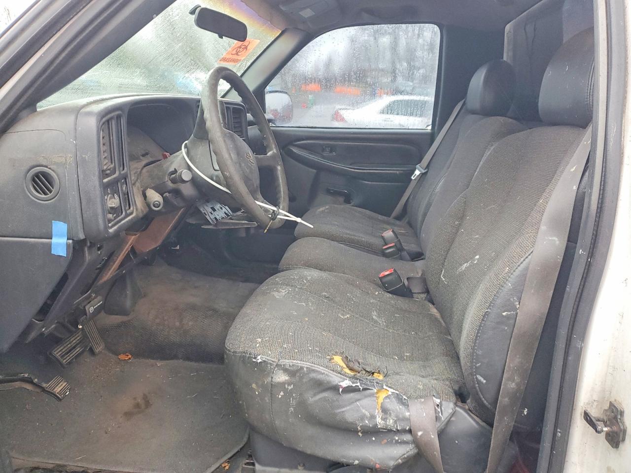 2000 Chevrolet Silverado 1500 VIN 1GCEC14W5YE304960 photo 7