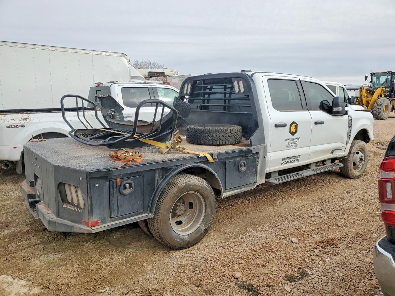 2024 Ford F350 VIN 1FT8W3DT6REF29525 photo 3