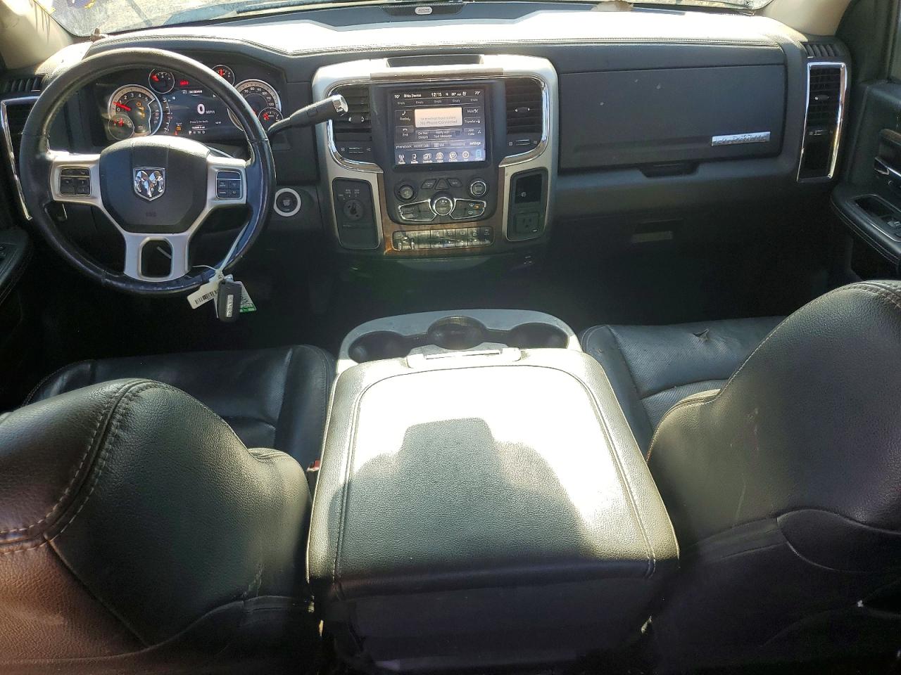 2017 Ram 2500 VIN 3C6UR5FL9HG667346 photo 8