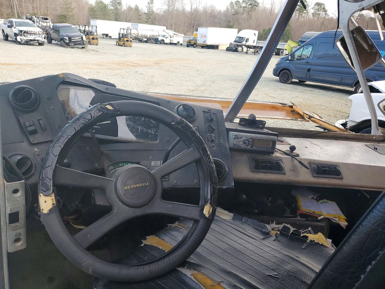2003 WORKHORSE All models VIN 5B4HP42Y333359828 photo 8