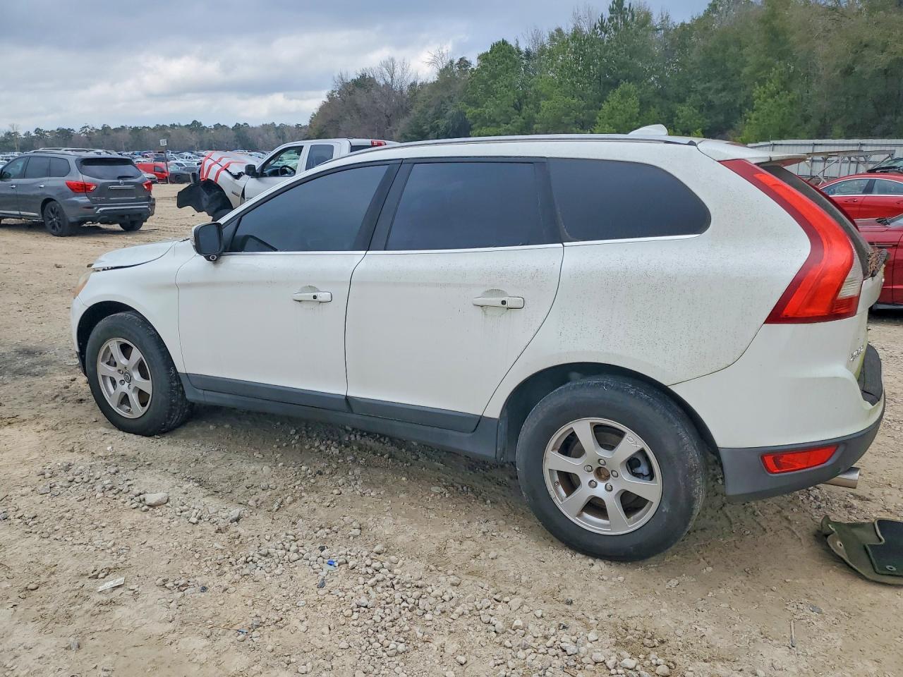 2012 Volvo Xc60 VIN YV4952DL1C2305571 photo 2