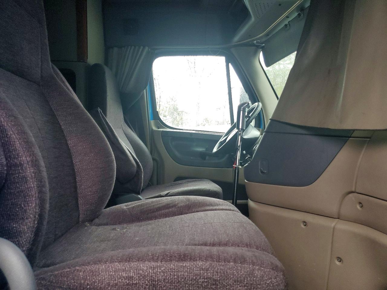 2014 FREIGHTLINER All other VIN 1FUJGLDV3ELFW0331 photo 5