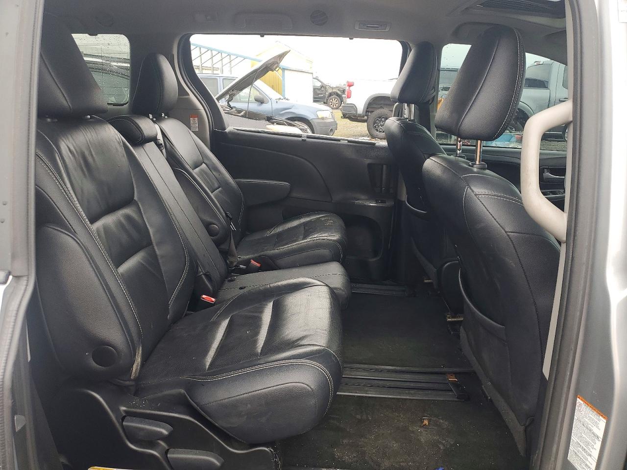 2015 Sienna VIN 5TDXK3DC7FS623961 photo 11