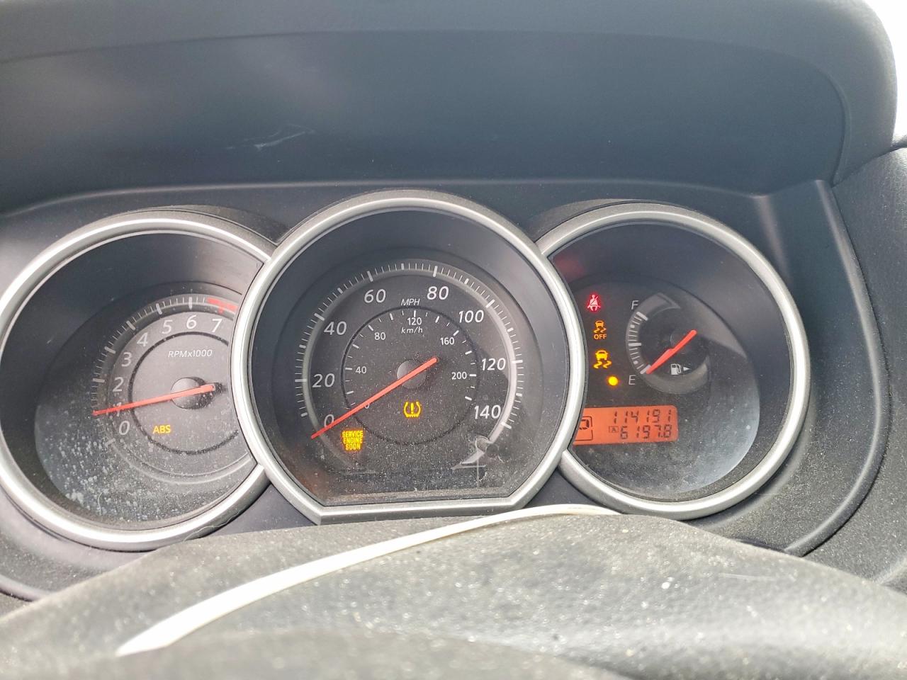 2010 NISS Versa VIN 3N1BC1CP0AL385601 photo 9