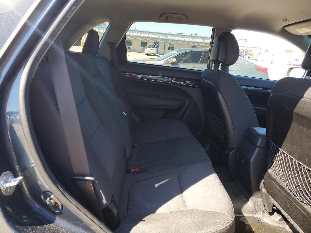 2012 Kia Sorento VIN 5XYKT4A62CG188609 photo 11