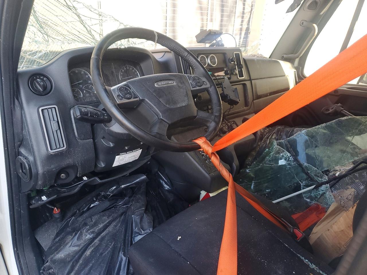 2024 FREIGHTLINER All other VIN 1FVHCYD22RHVD9125 photo 8