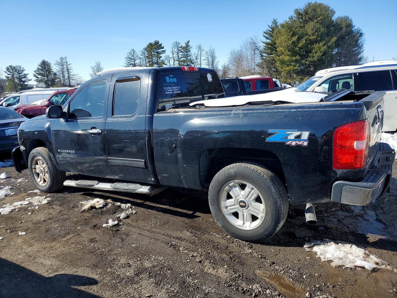 2011 Chevrolet All models VIN 1GCRKSE31BZ161536 photo 2