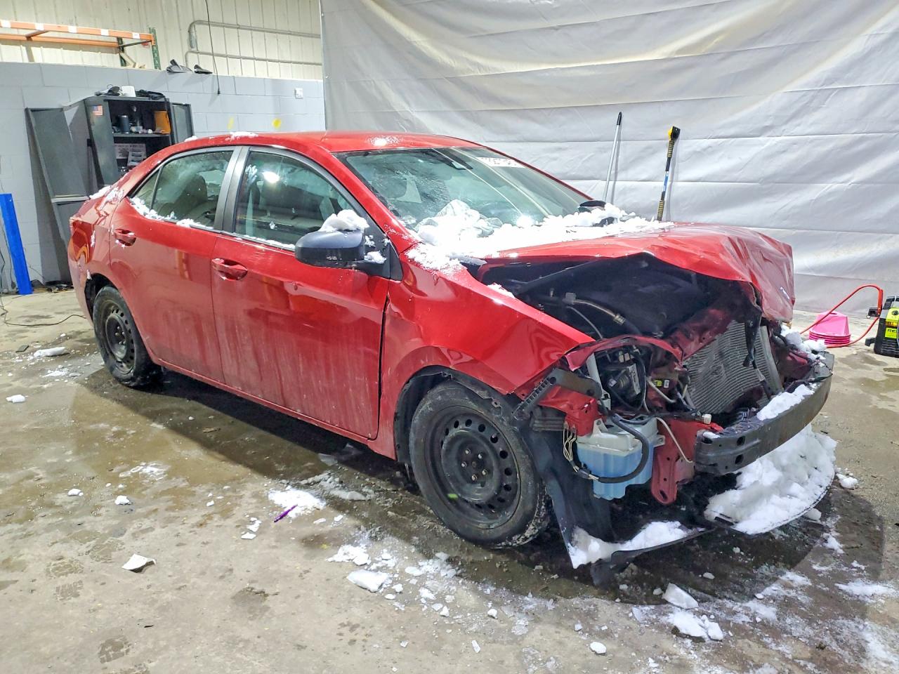 2018 Corolla VIN 2T1BURHE9JC093495 photo 4
