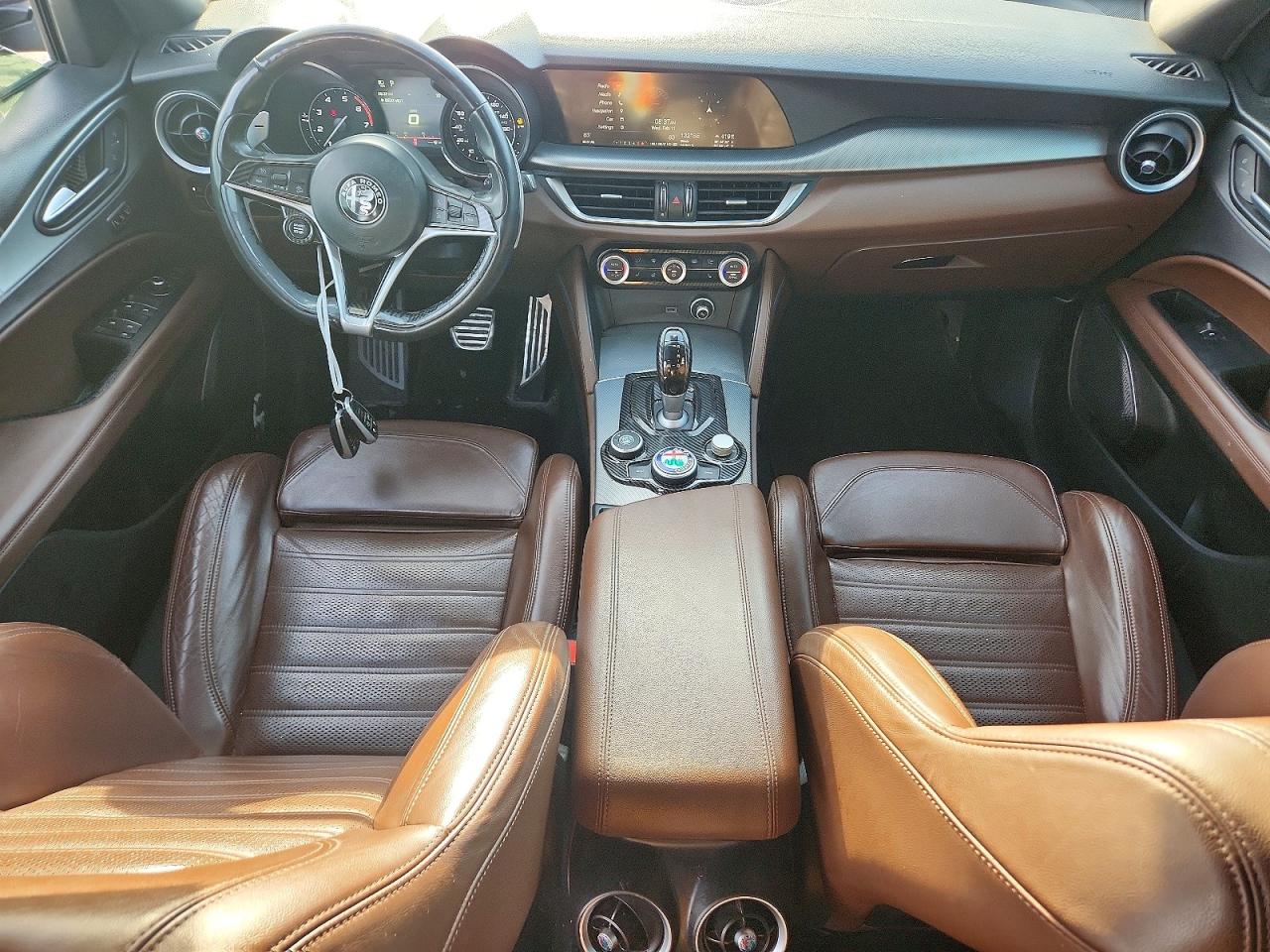 2018 Alfa Stelvio VIN ZASFAKNN6J7B72315 photo 8
