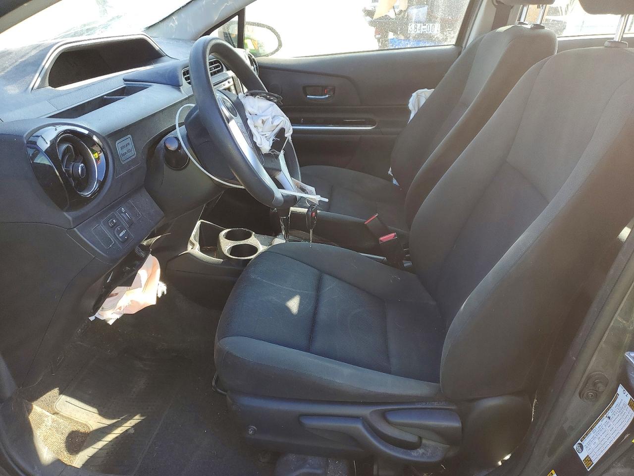 2015 TOYOTA Prius c VIN JTDKDTB33F1584807 photo 7