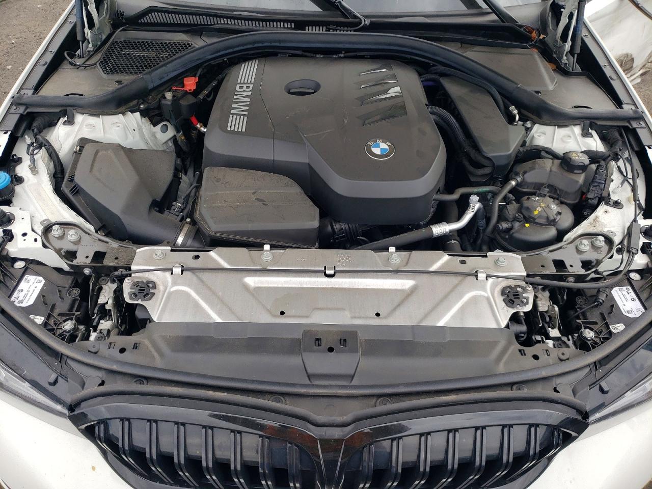2025 BMW 3 series VIN 3MW69CW02S8F41775 photo 11