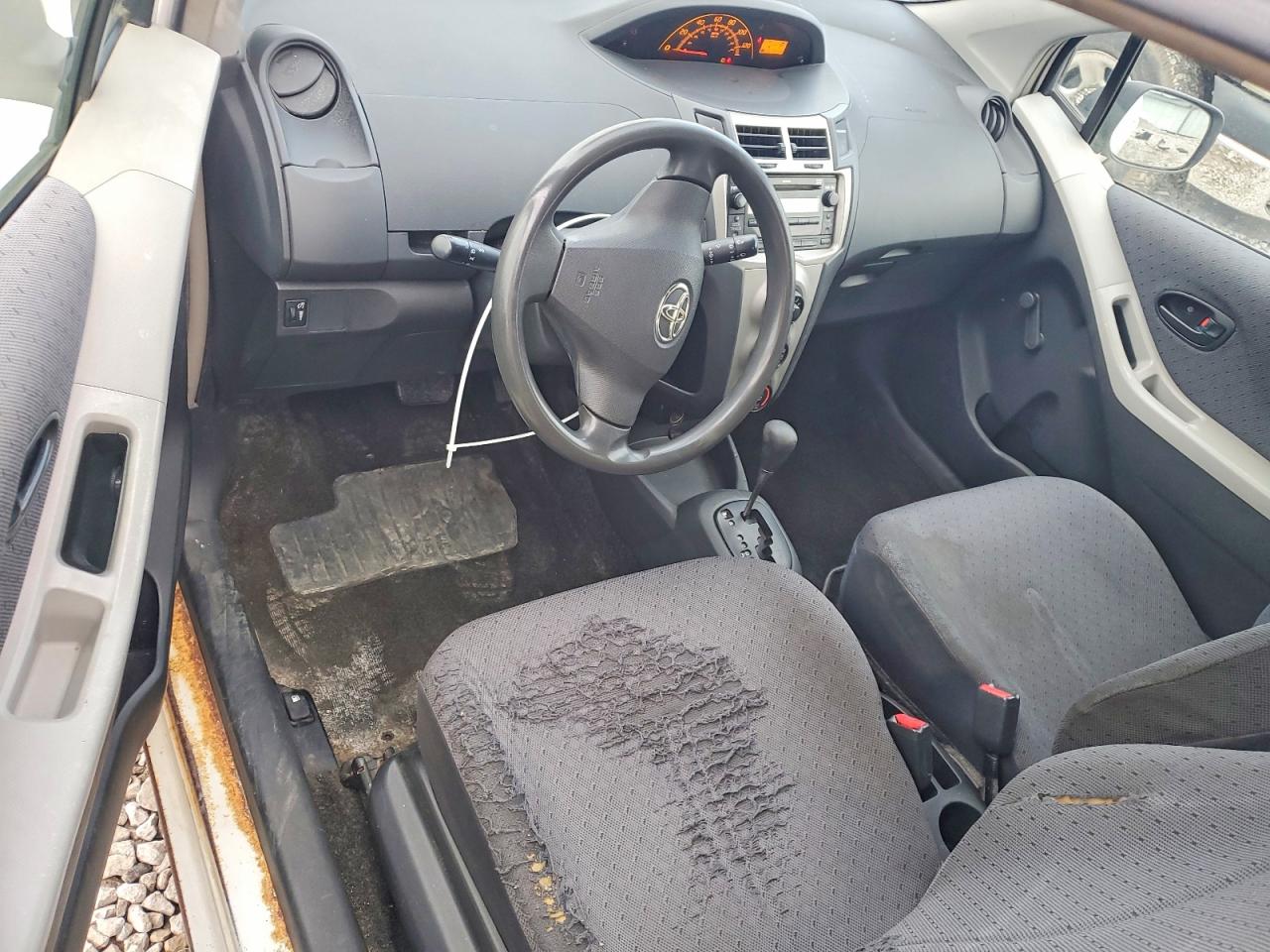 2009 Toyota Yaris VIN JTDJT903395258524 photo 8