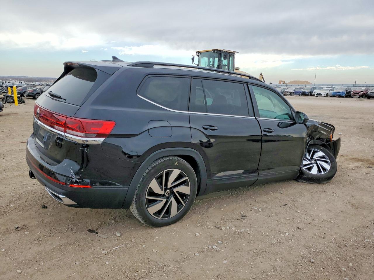 2025 Volkswagen Atlas VIN 1V2KR2CA9SC527744 photo 3