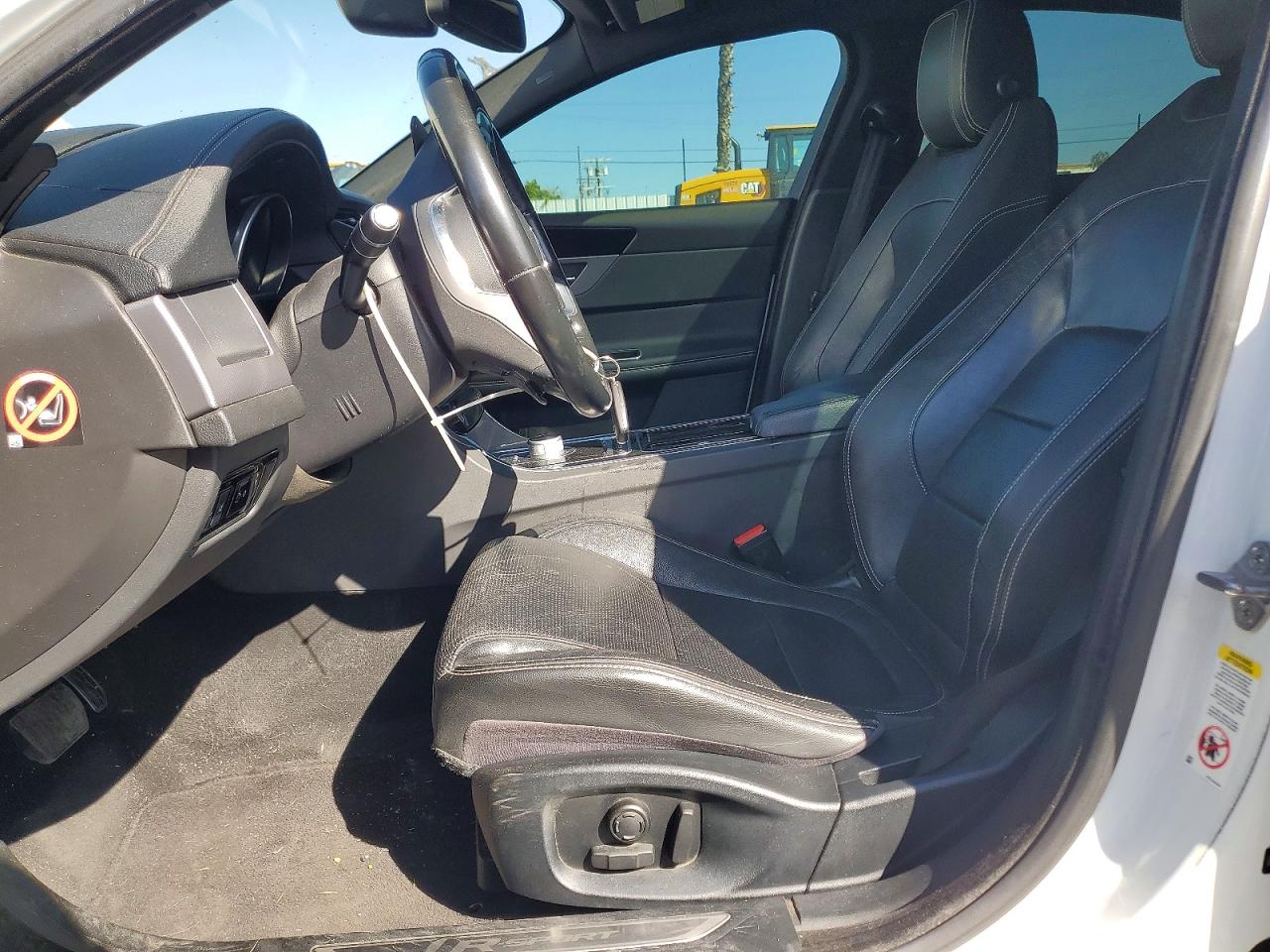 2016 Jaguar Xf VIN SAJBF4BV5GCY13402 photo 7