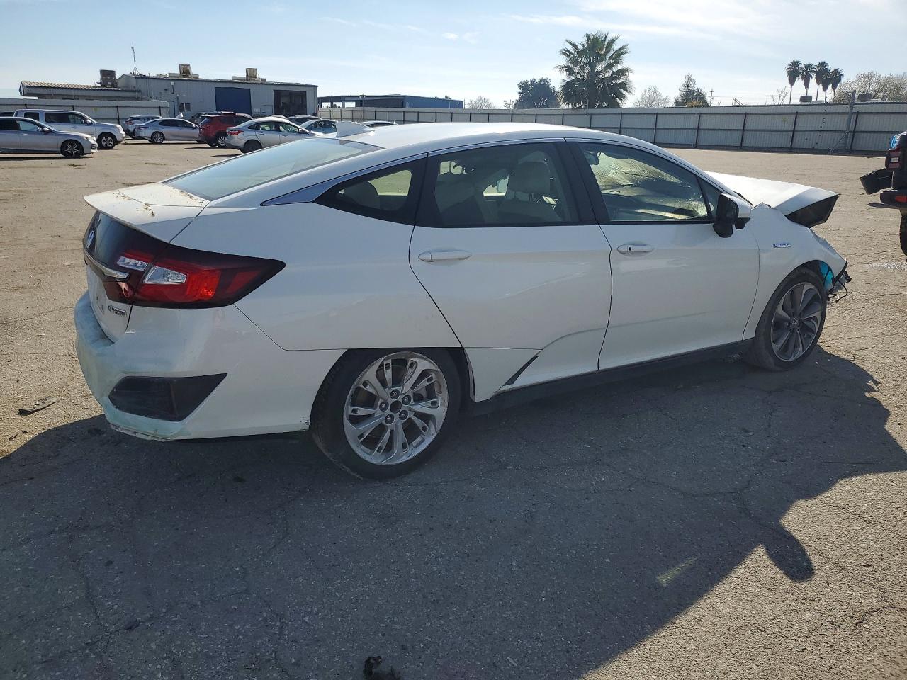2020 Honda Clarity VIN JHMZC5F18LC001474 photo 3
