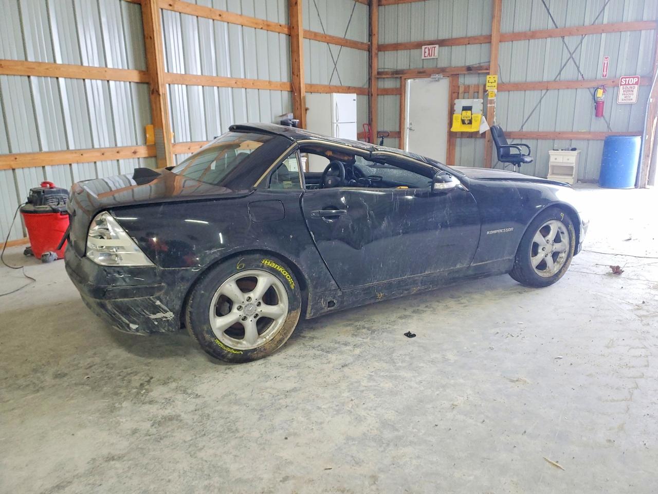 2002 Mercedes-Benz Slk-class VIN WDBKK49F72F268012 photo 3