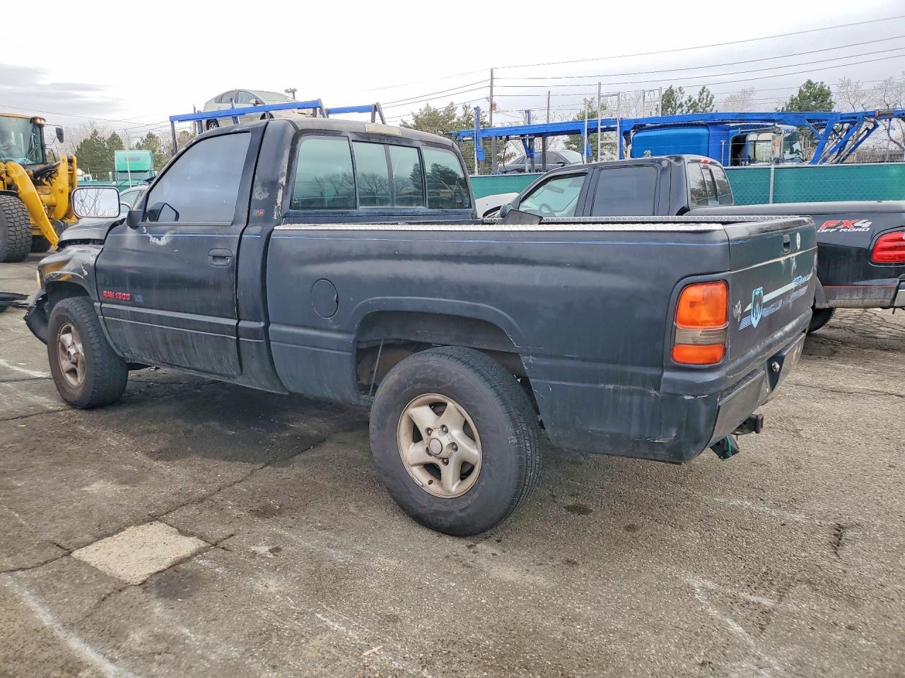1996 DODGE All models VIN 1B7HC16Y3TS646977 photo 2