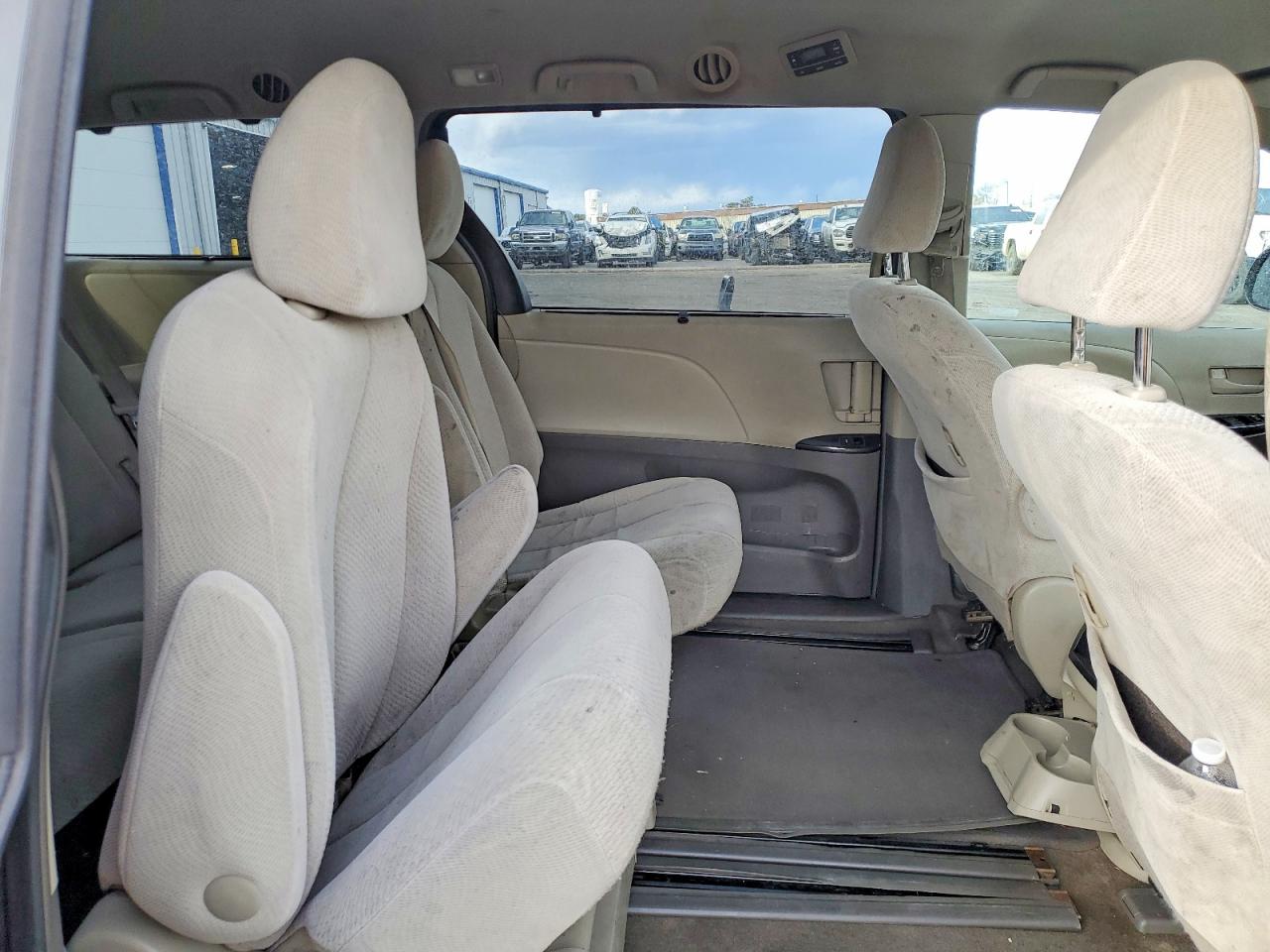 2013 Toyota All models VIN 5TDKK3DC9DS386526 photo 11