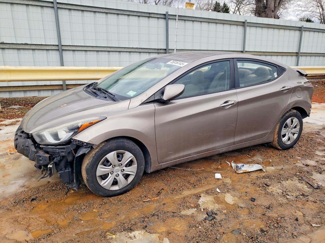 2016 Hyundai Elantra VIN 5NPDH4AE8GH723765 photo 1