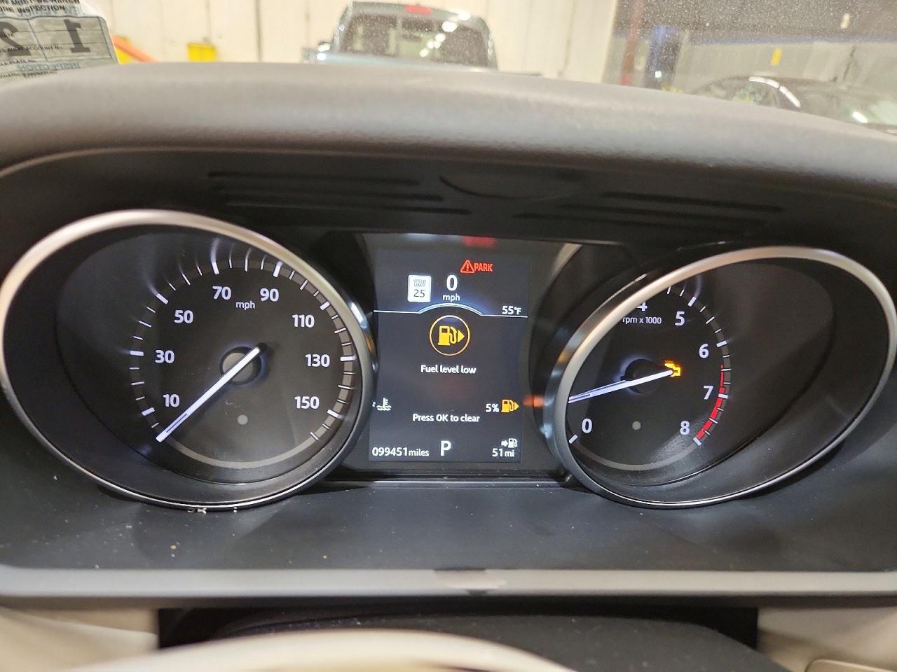 2018 Land Discovery VIN SALRG2RV9JA057928 photo 9