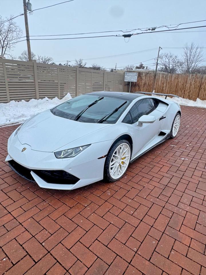 2015 Lamborghini All models VIN ZHWUC1ZF8FLA03249 photo 2
