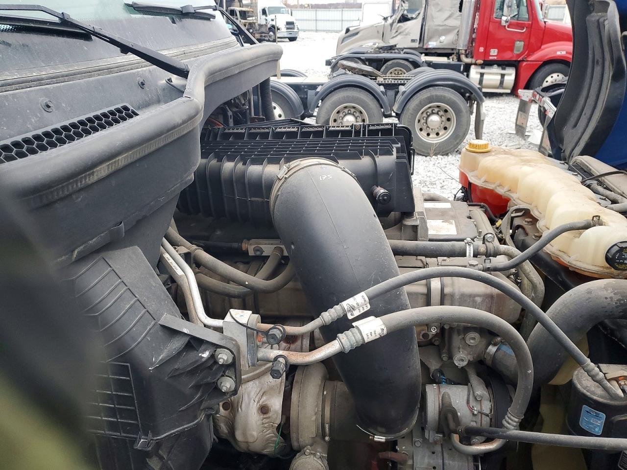 2020 FREIGHTLINER All other VIN 3AKJHHDR9LSLN9562 photo 7