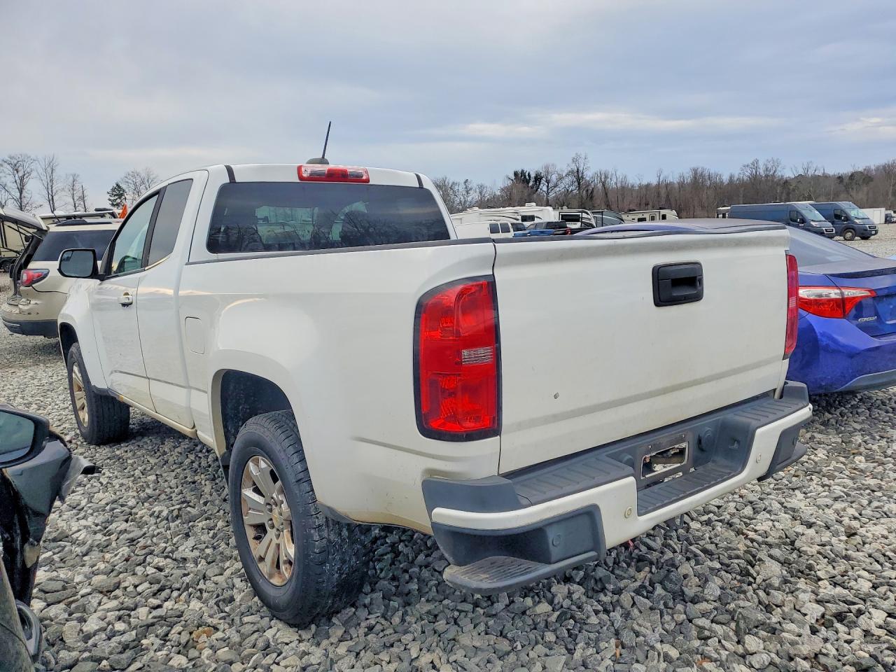 2020 Chevy Colorado VIN 1GCHSCEAXL1228635 photo 2