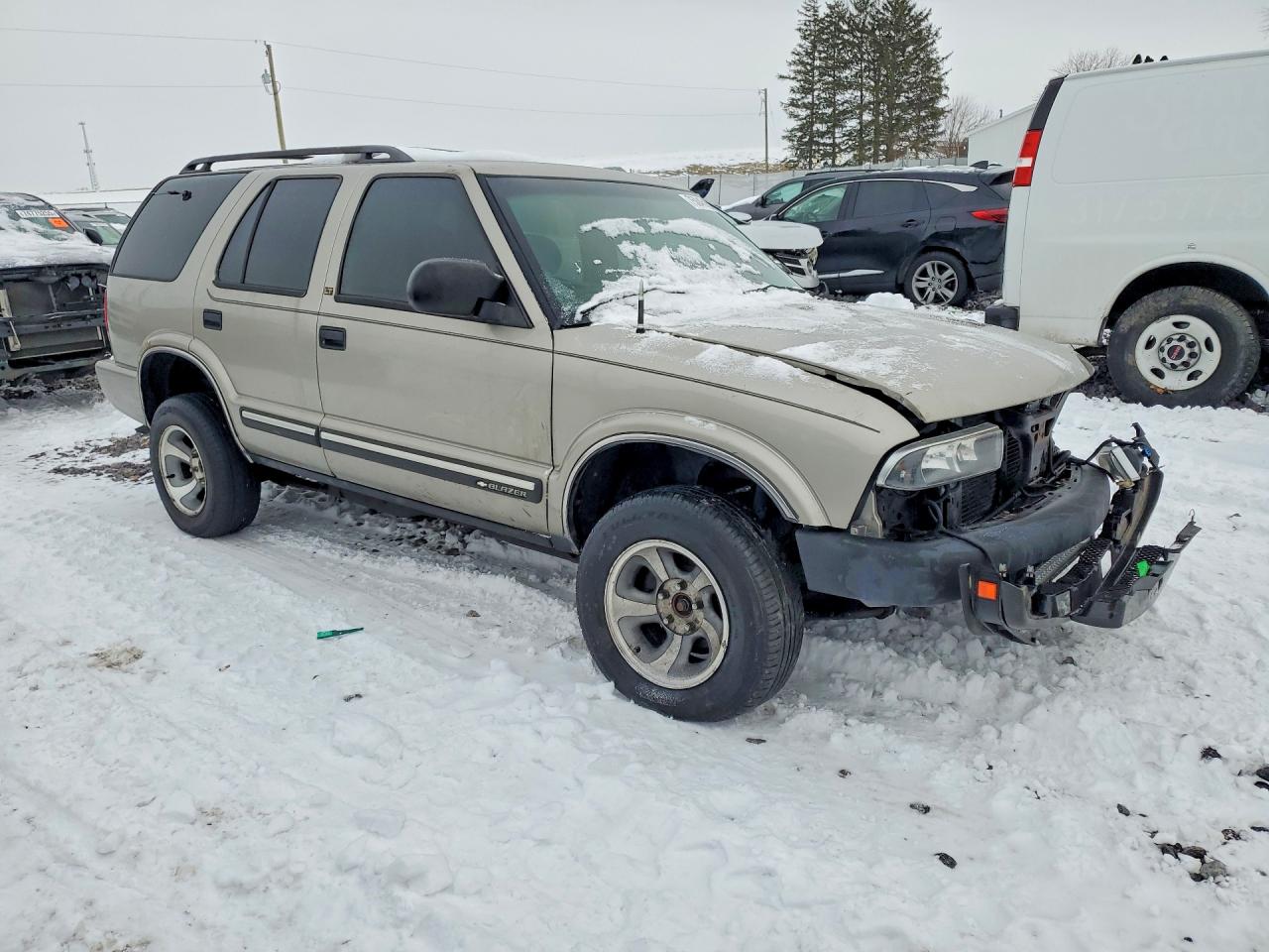 2001 CHEV Blazer VIN 1GNDT13W01K232576 photo 4