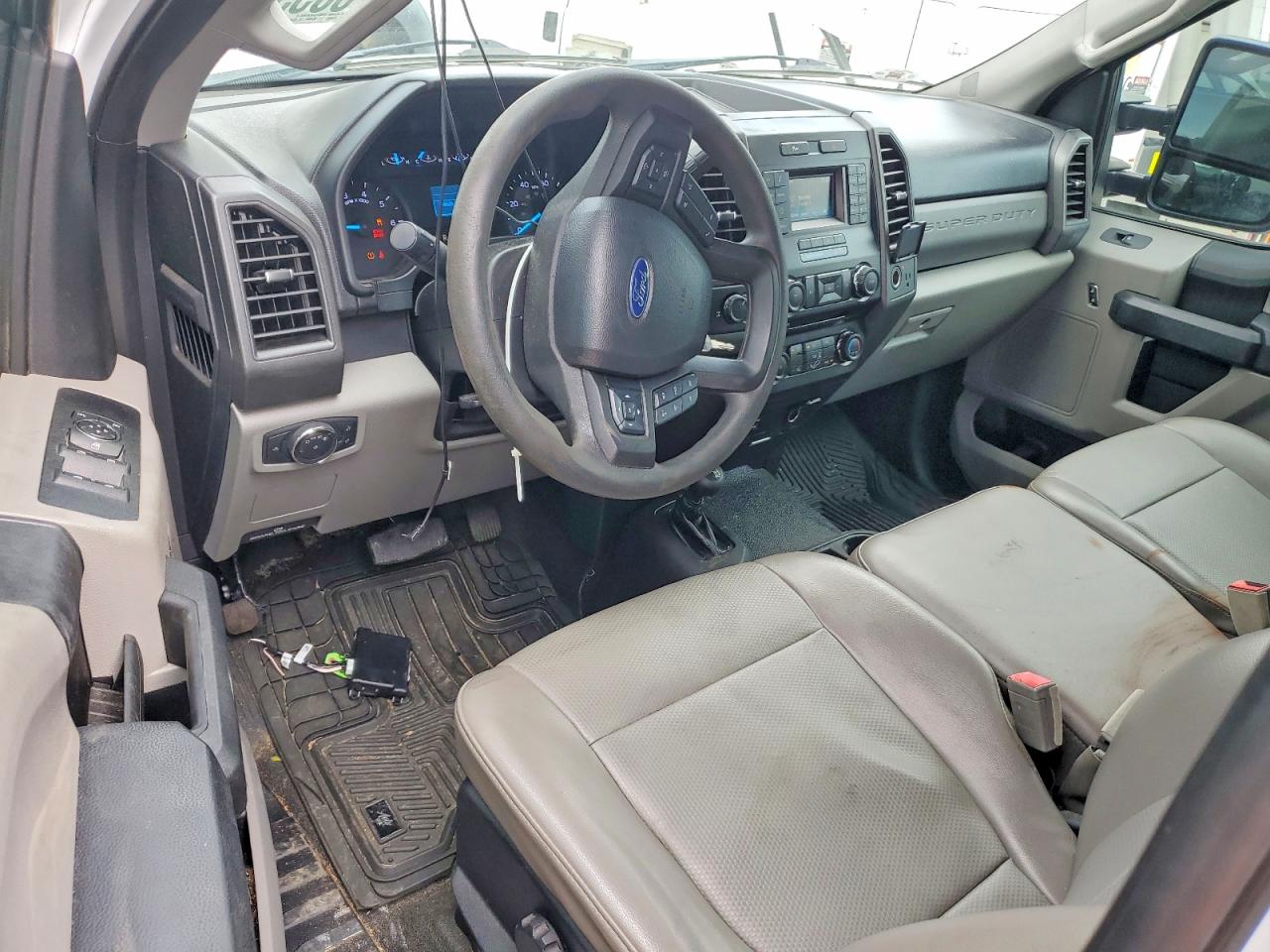 2018 Ford F350 VIN 1FD8X3F63JEC95302 photo 8