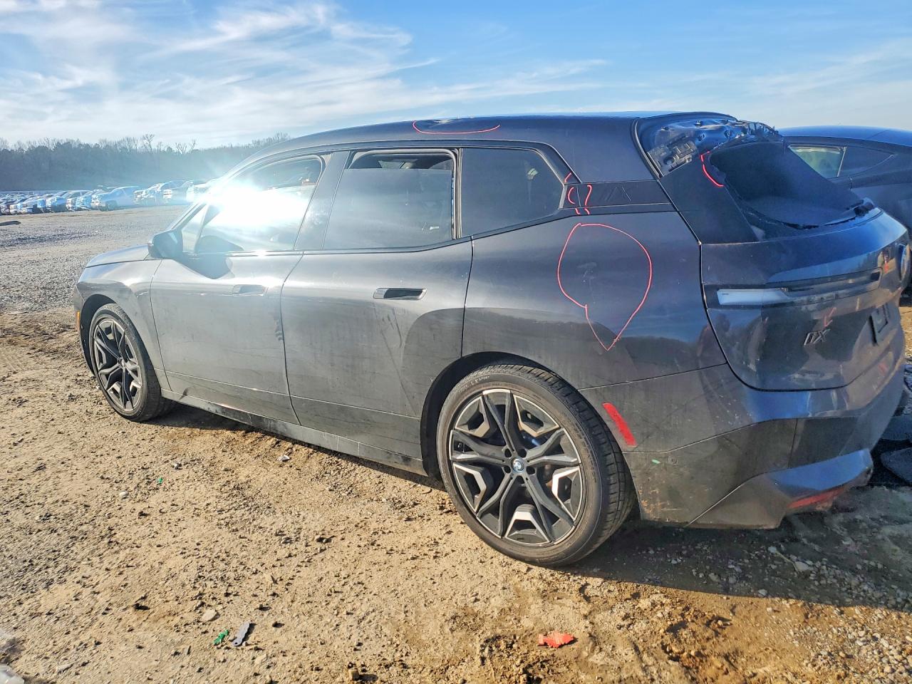 2024 BMW Ix m60 VIN WB533CF00RCN49864 photo 2
