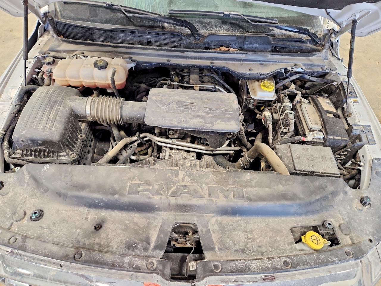 2025 RAM 1500 VIN 1C6RRFBG2SN659253 photo 11