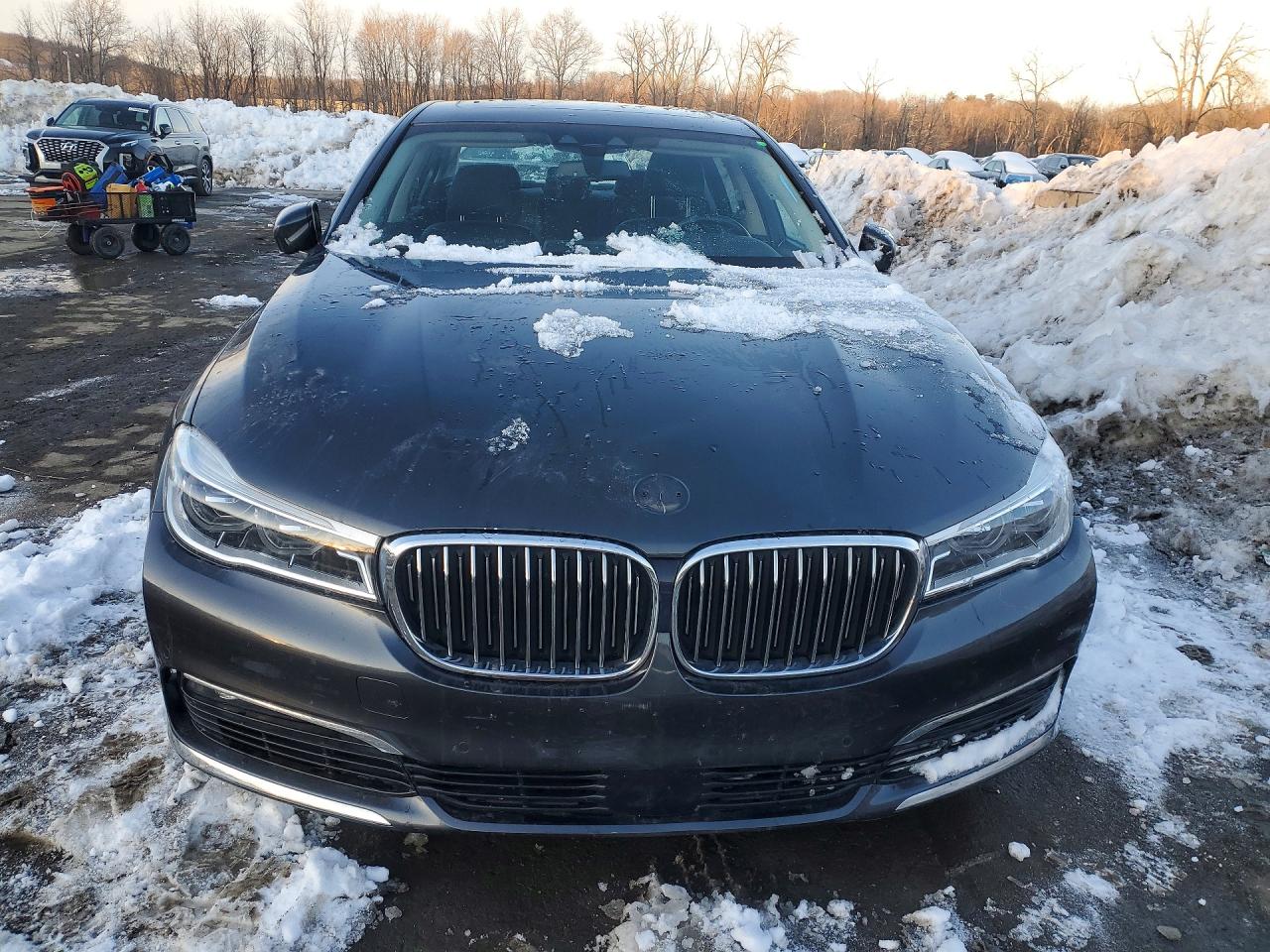 2018 BMW 7 series VIN WBA7F2C56JG424465 photo 5