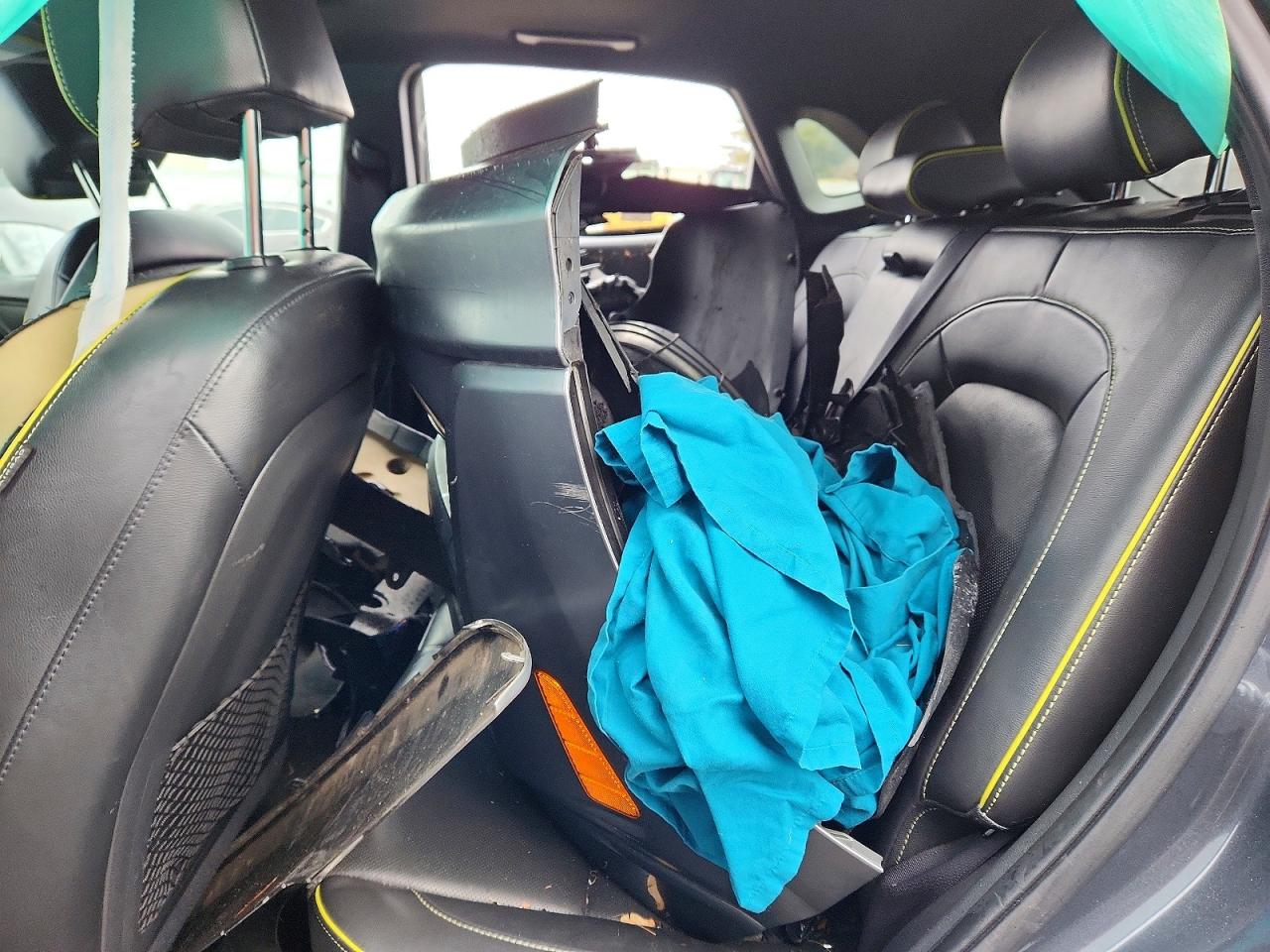 2018 Hyundai Kona VIN KM8K5CA53JU103361 photo 11