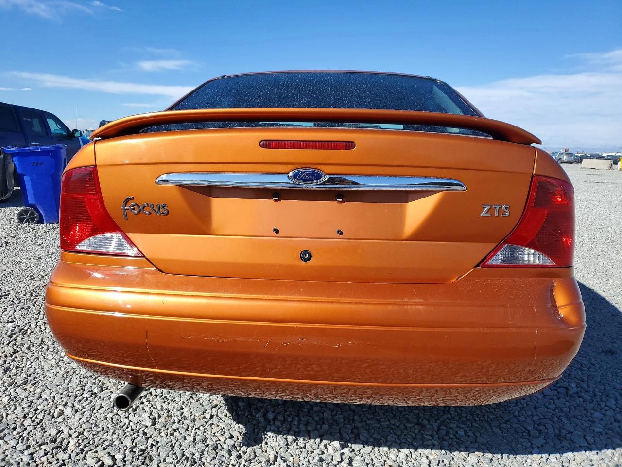 2002 Ford Focus VIN 1FAFP38302W302237 photo 6