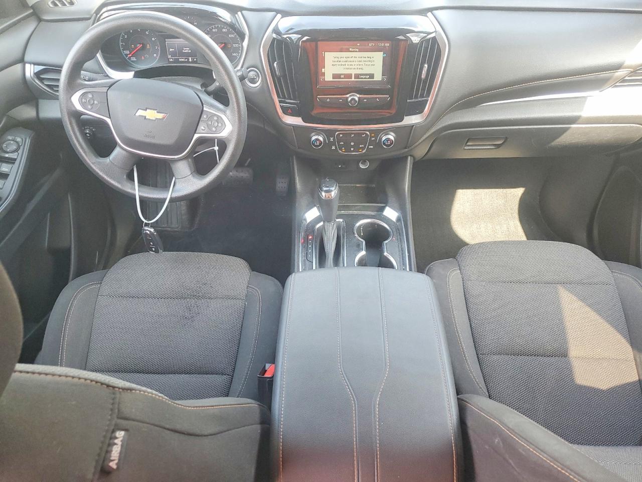 2018 Chevrolet Traverse VIN 1GNERFKW4JJ107636 photo 8
