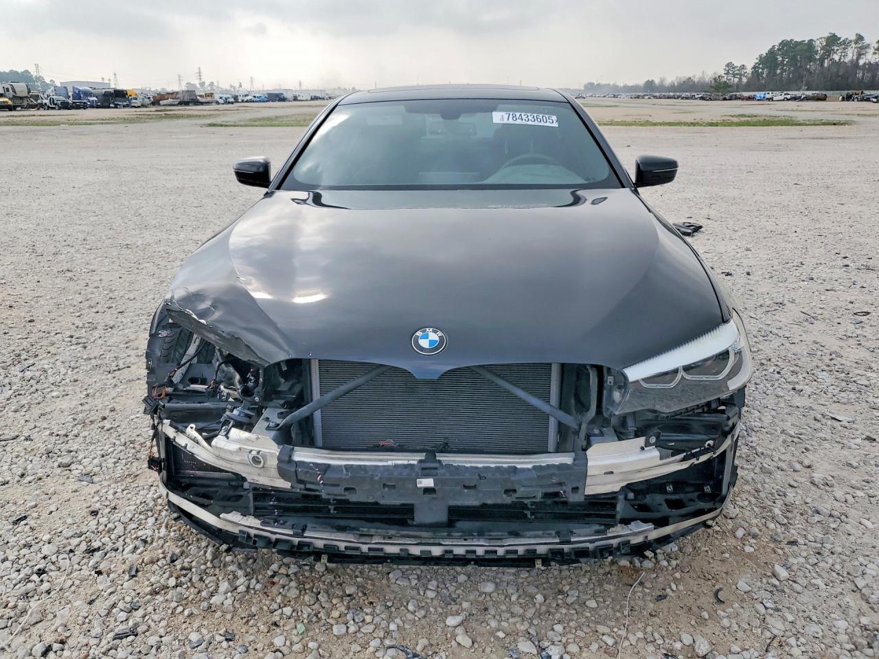 2018 BMW 5 series VIN WBAJA5C58JWA36071 photo 5