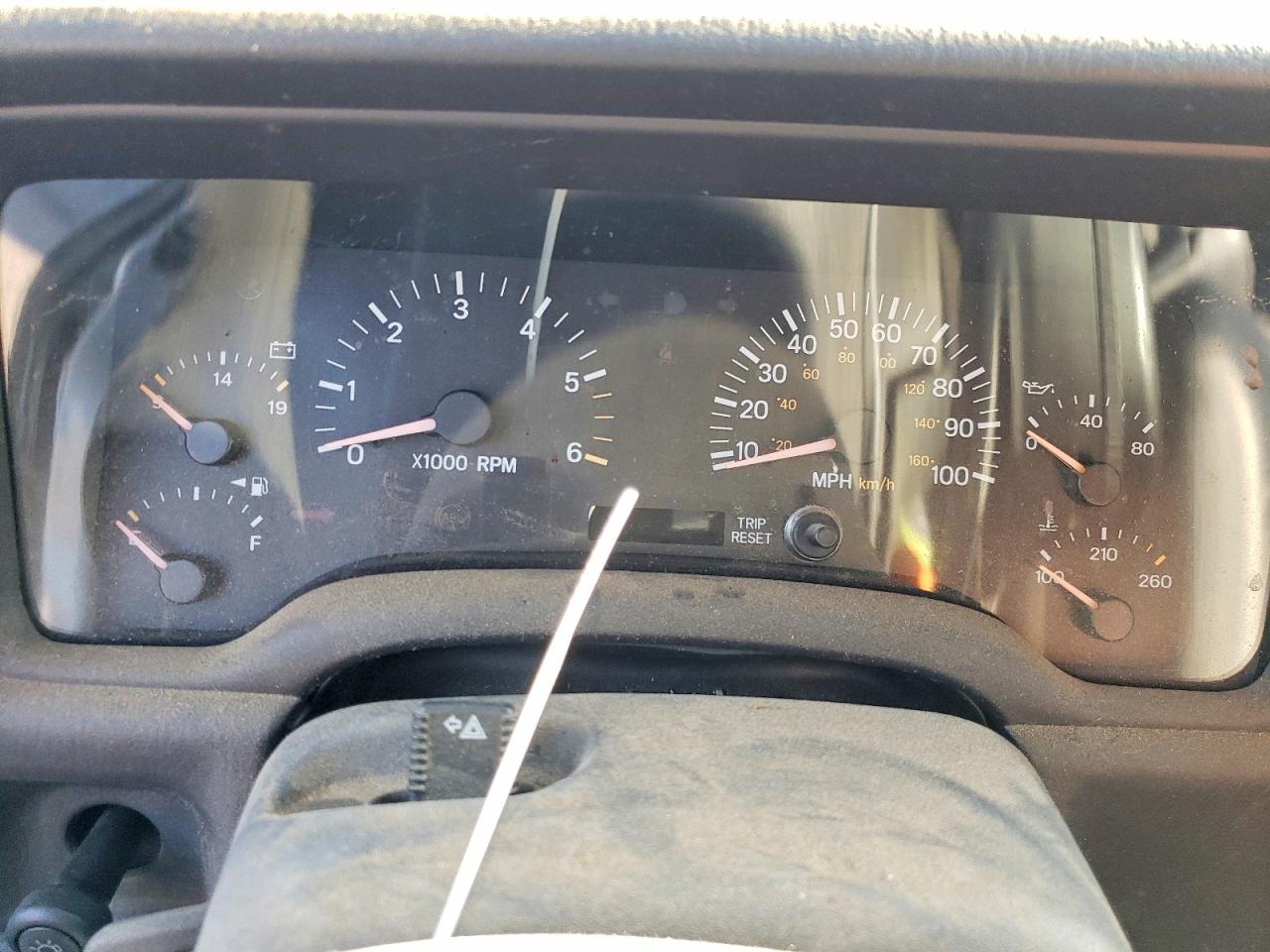 2001 Jeep Cherokee VIN 1J4FF58S71L520816 photo 9