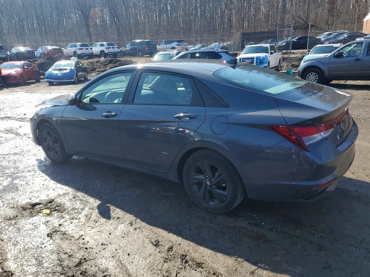 2023 Hyundai Elantra VIN KMHLM4AG3PU570402 photo 2