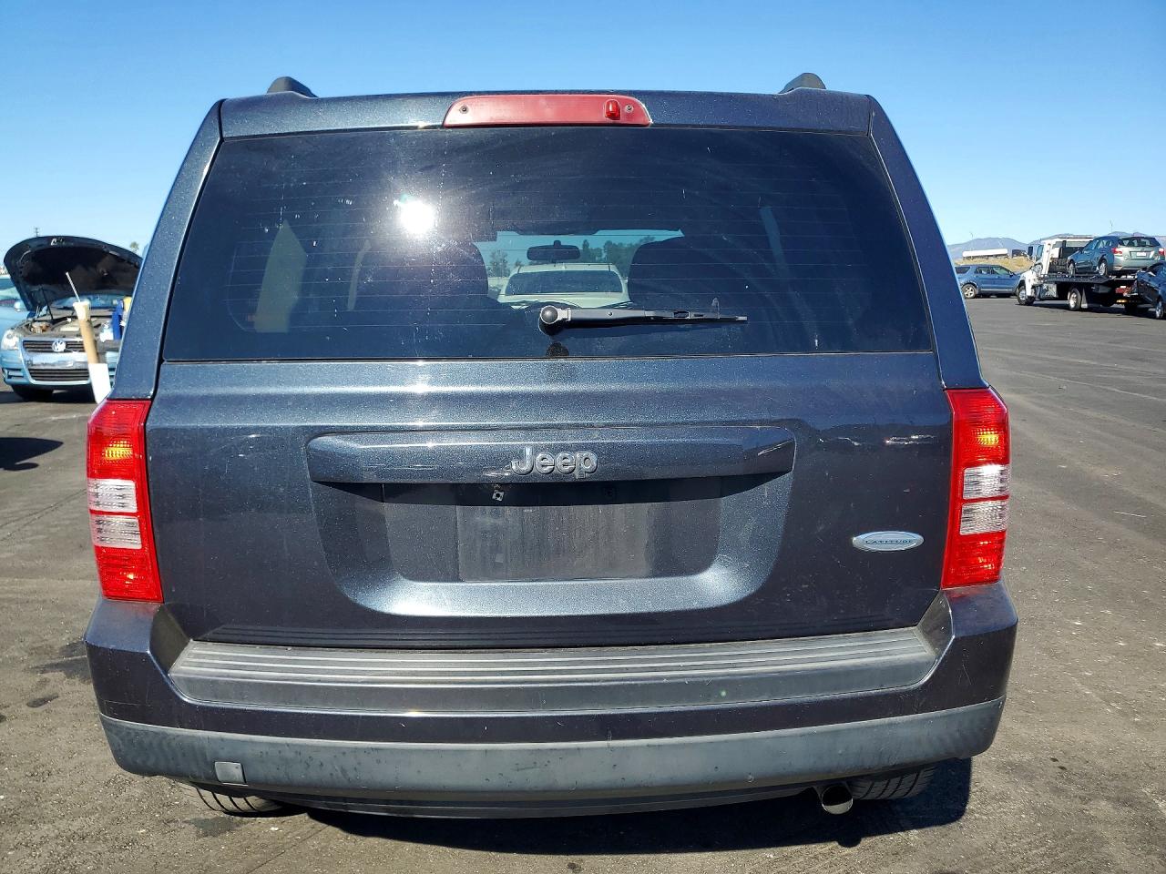 2015 Jeep Patriot VIN 1C4NJPFB6FD281033 photo 6