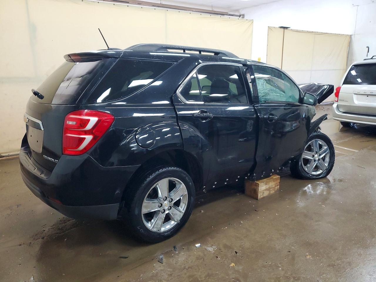 2016 Chevrolet Equinox VIN 2GNALCEK2G1117480 photo 3