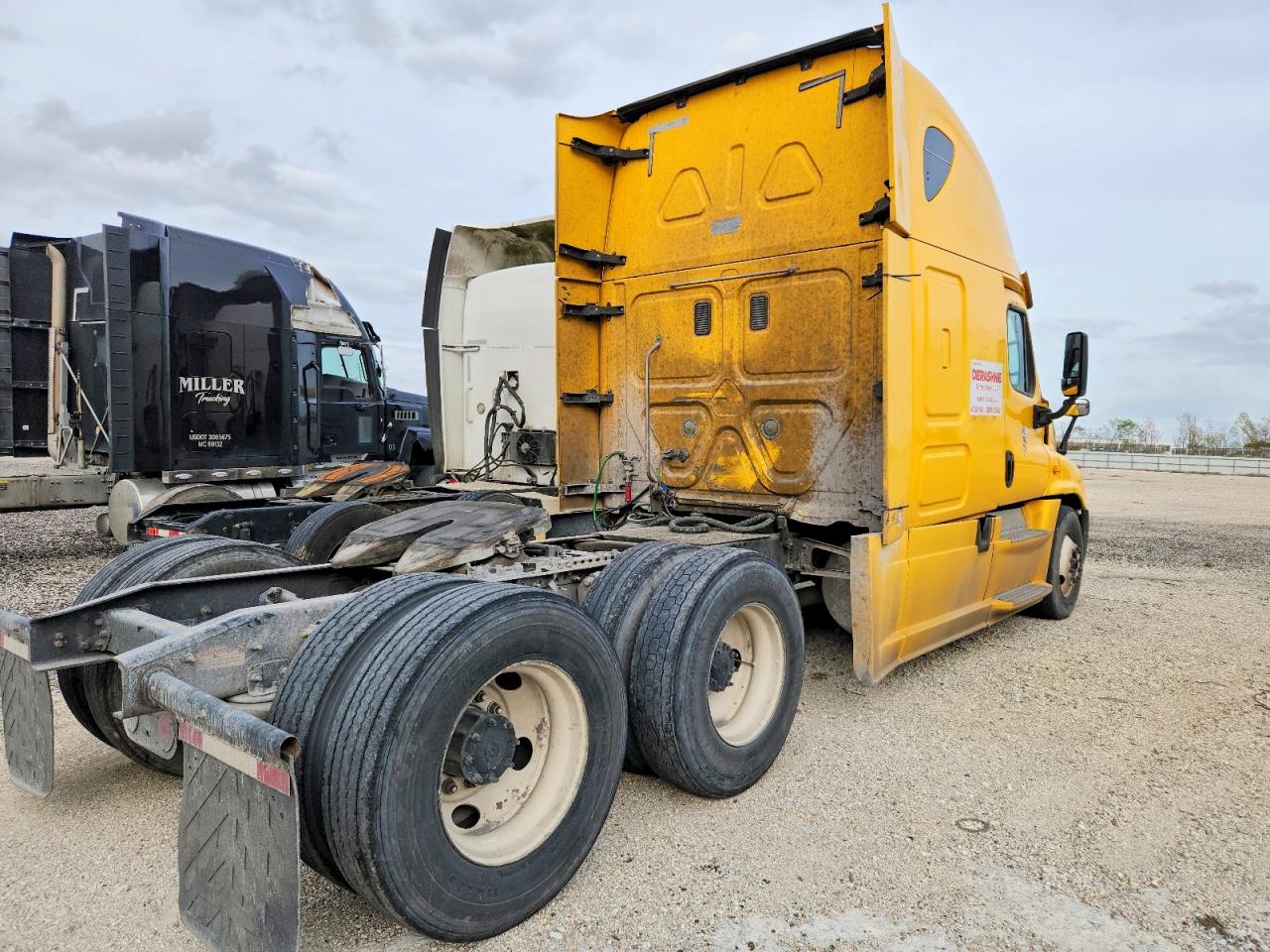 2014 FREIGHTLINER All other VIN 1FUJGLDR8ELFJ6439 photo 4