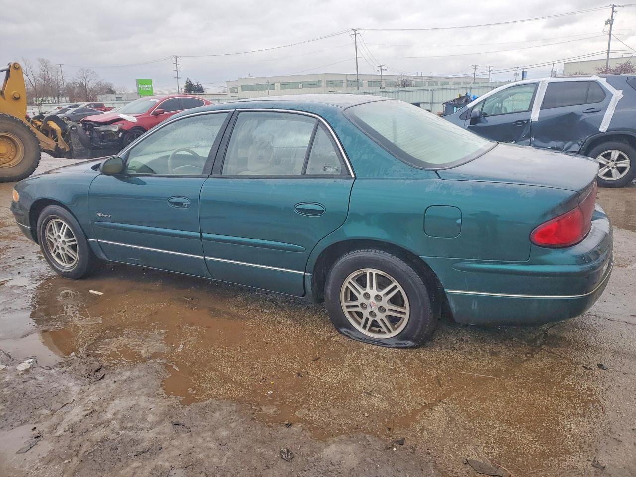 2000 Buick Regal VIN 2G4WB52K9Y1164715 photo 2