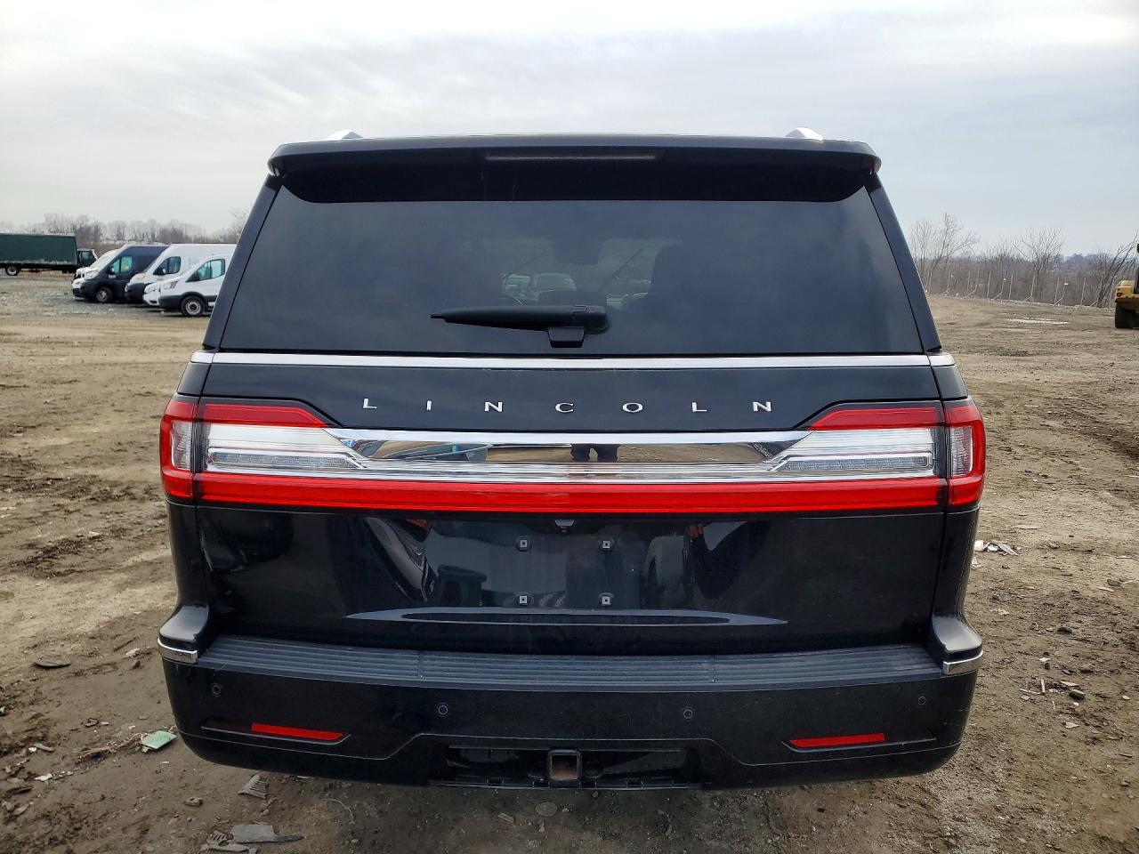 2021 Lincoln Navigator VIN 5LMJJ2LT9MEL18770 photo 6