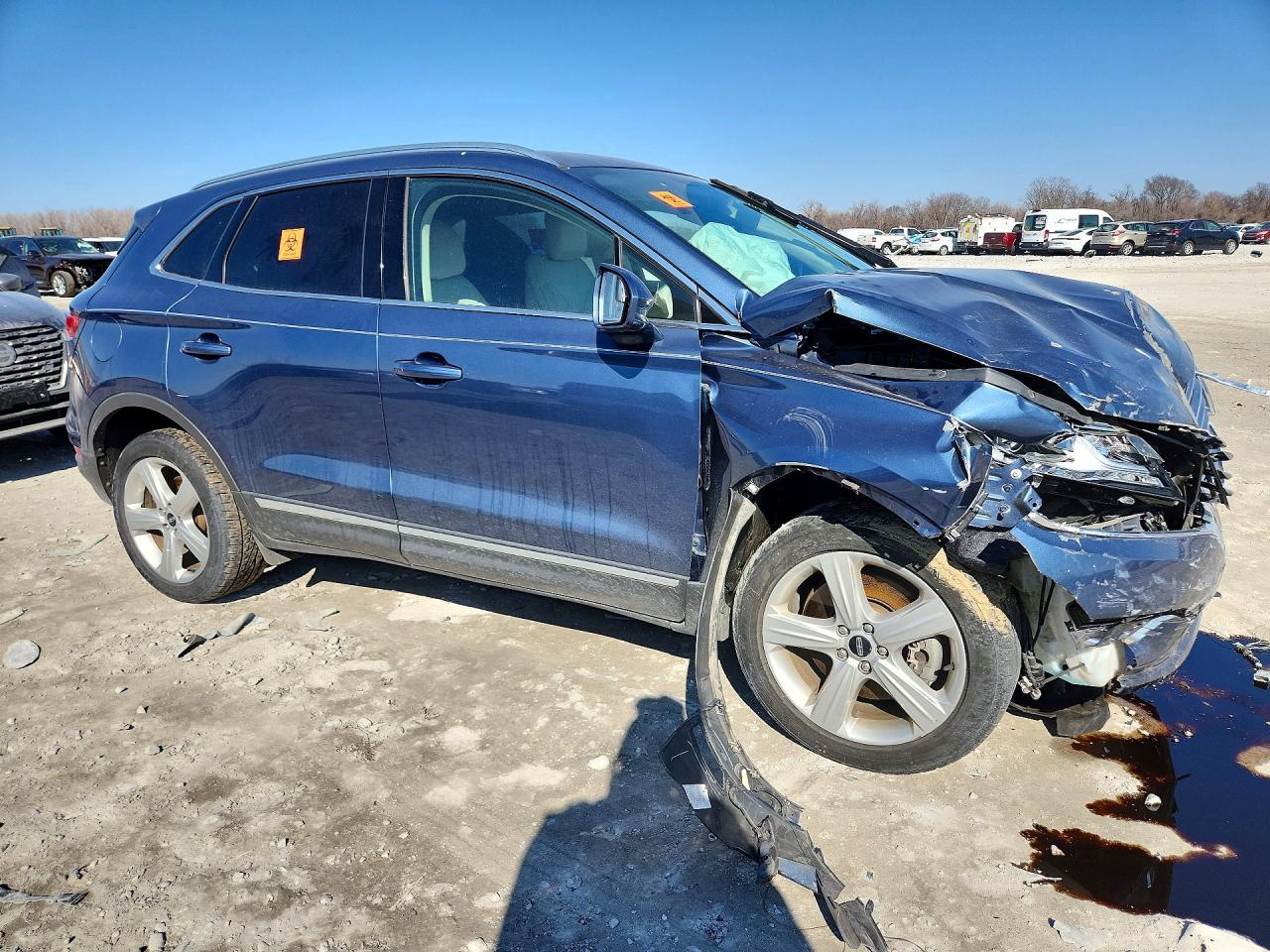 2018 Lincoln Mkc VIN 5LMCJ1D90JUL23265 photo 4