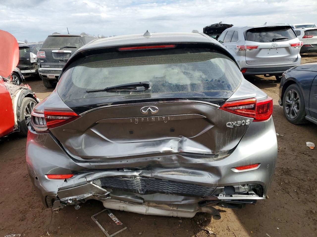2018 INFINITI Qx30 VIN SJKCH5CP4JA046581 photo 6