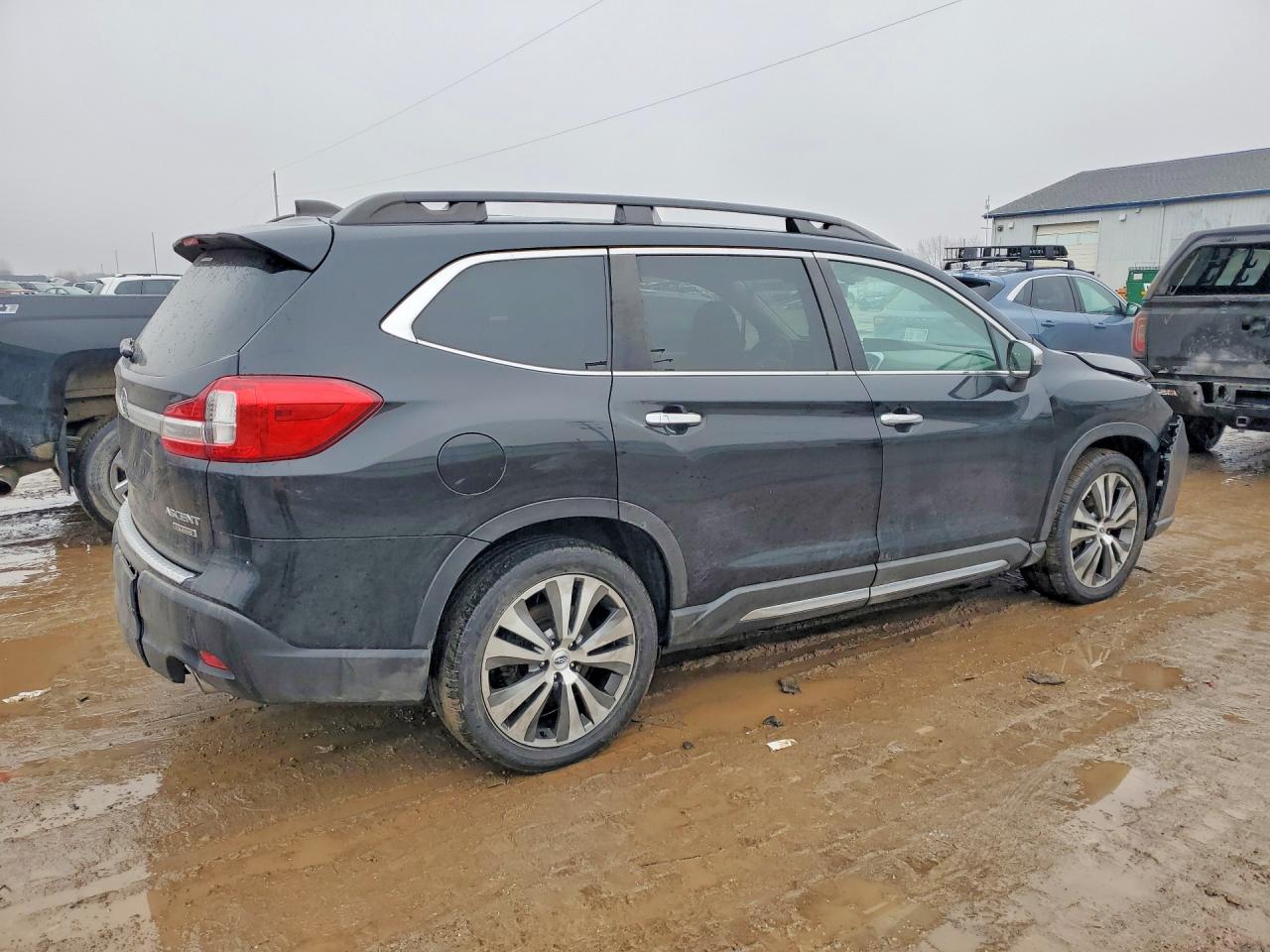 2019 Subaru Ascent VIN 4S4WMARD9K3412991 photo 3