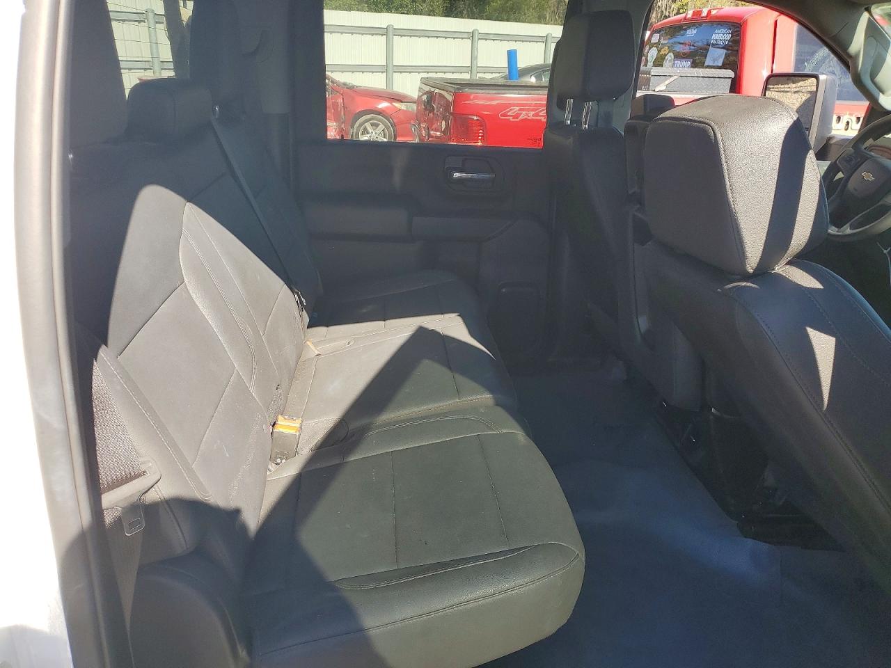 2024 Chevy Silverado VIN 1GC4WLE74RF260547 photo 10