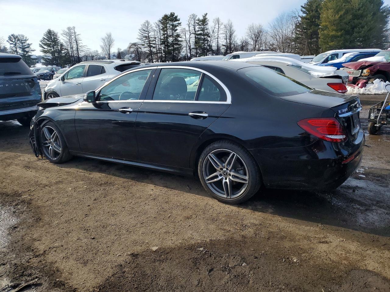 2018 Mercedes-Benz E-class VIN WDDZF4KB8JA465476 photo 2
