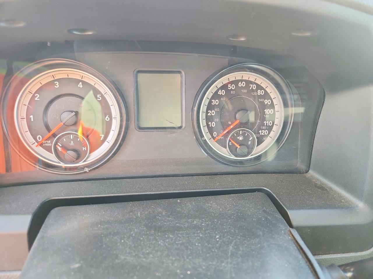 2015 RAM 2500 VIN 3C6TR5MT7FG500897 photo 9